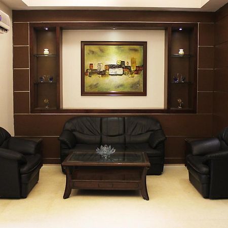 Oyo Premium Kaushambi Hotel Indirapuram Eksteriør billede